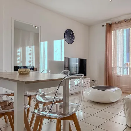 Le 19 Lavigne - Parking Appartement Saint-Martin-dʼHères